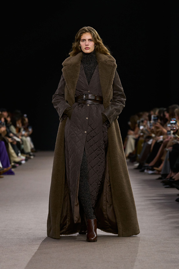 Untamed Heroine: Fall-Winter 2025 Fashion Show | Max Mara Untamed Heroine: Fall-Winter 2025 Fashion Show | Max Mara